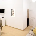 Cosy & A/c